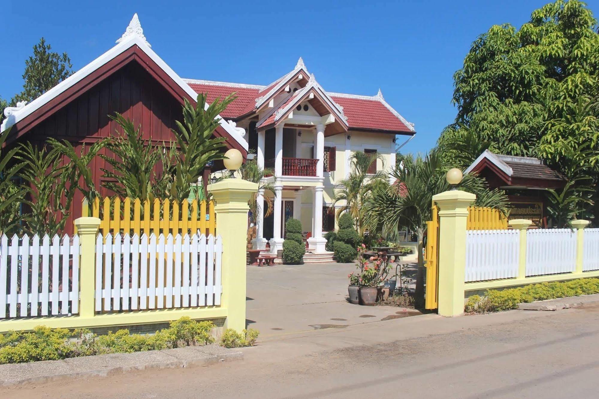 Phonepraseuth Guesthouse Luang Prabang Dış mekan fotoğraf